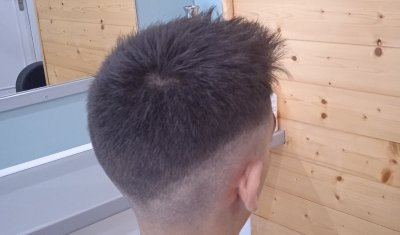 Coupe homme dégradé à blanc à Peyrehorade